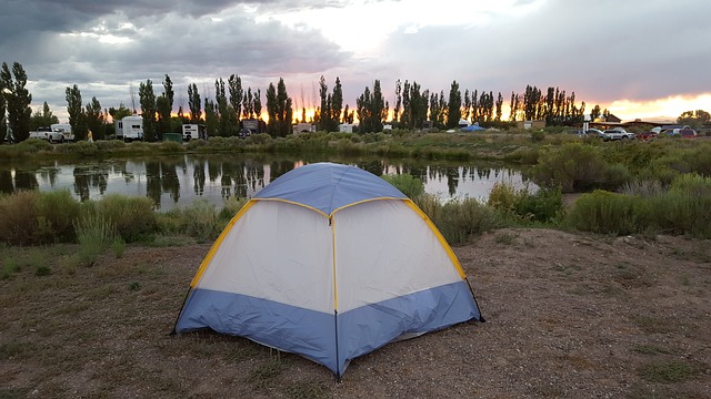 tent-camping-near-lake